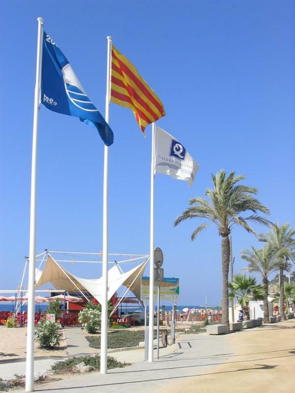 Apartament Calella De La Costa Zewnętrze zdjęcie