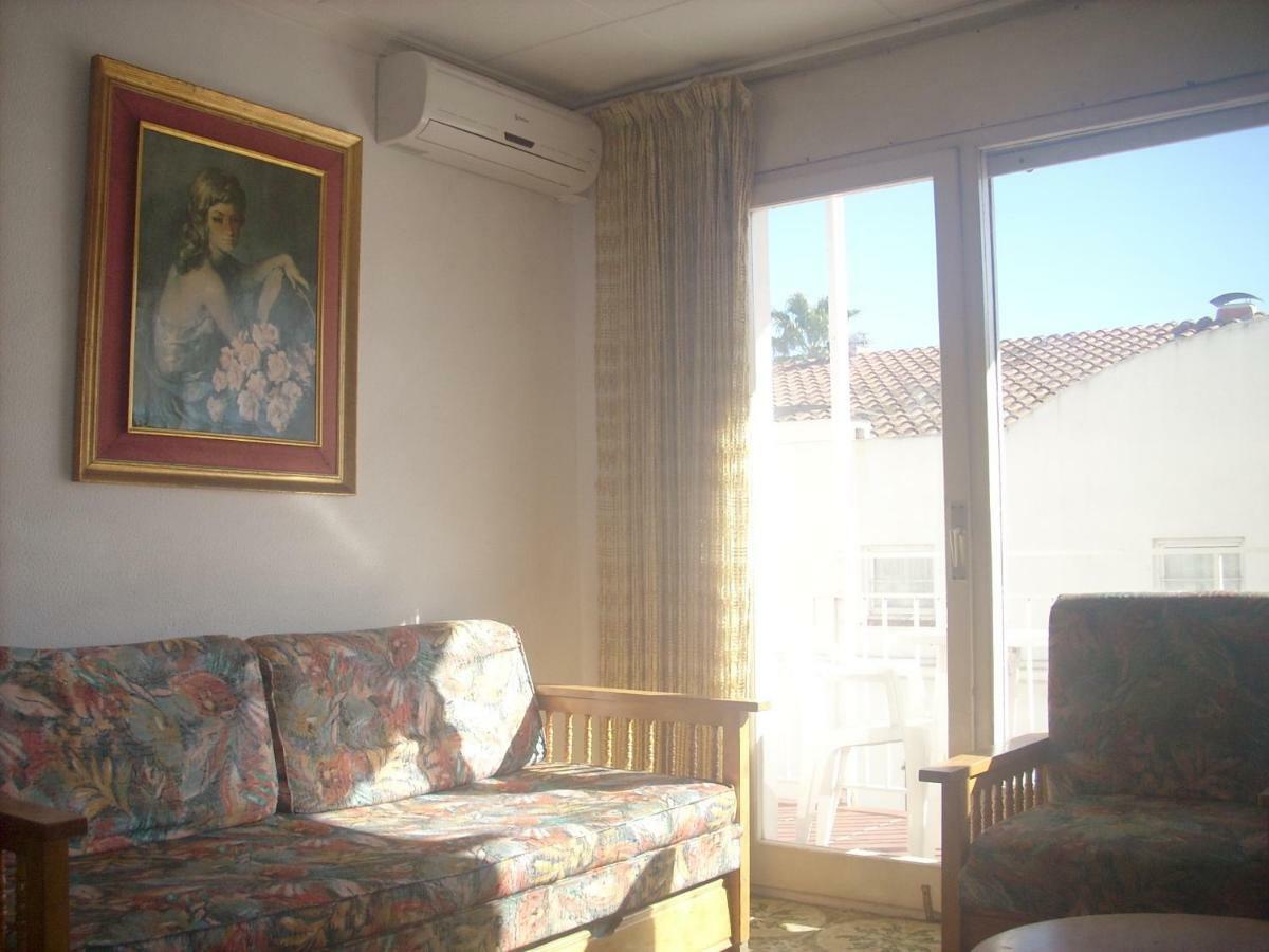 Apartament Calella De La Costa Zewnętrze zdjęcie